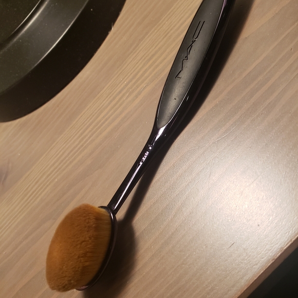 Mac oval 6 brush - Picture 2 of 3